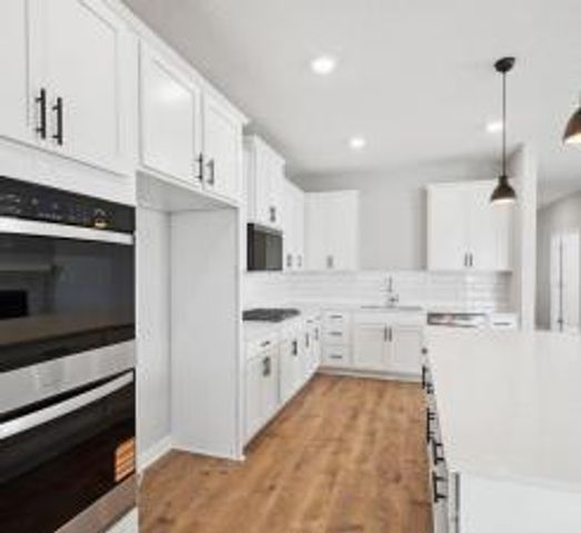17250 Dimension Avenue, Lakeville, MN 55044