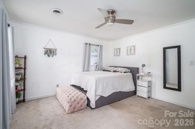 1308 Dumbarton Road, Gastonia, NC 28054