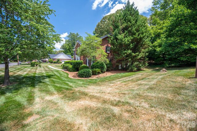 1308 Dumbarton Road, Gastonia, NC 28054