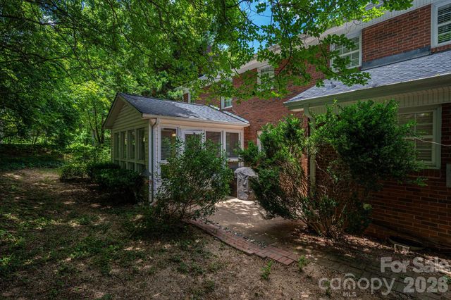 1308 Dumbarton Road, Gastonia, NC 28054