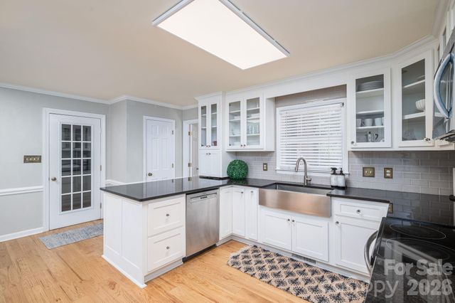 1308 Dumbarton Road, Gastonia, NC 28054
