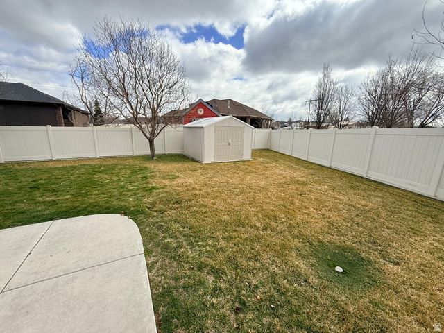 1492 N 1615 W, Clinton, UT 84015