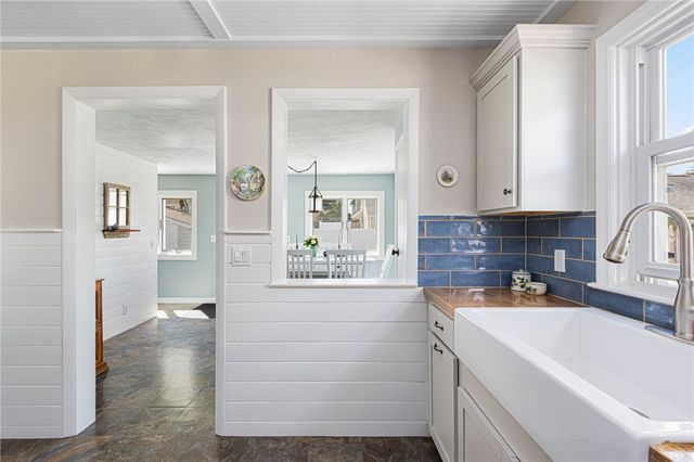 214 Charlotte Drive, Warwick, RI 02818