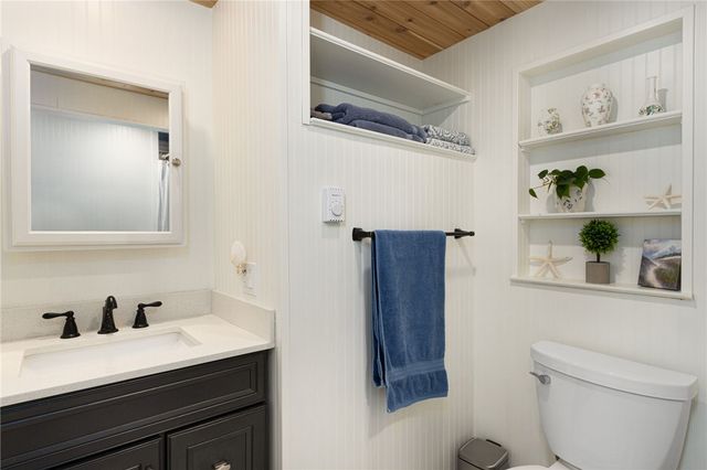 214 Charlotte Drive, Warwick, RI 02818