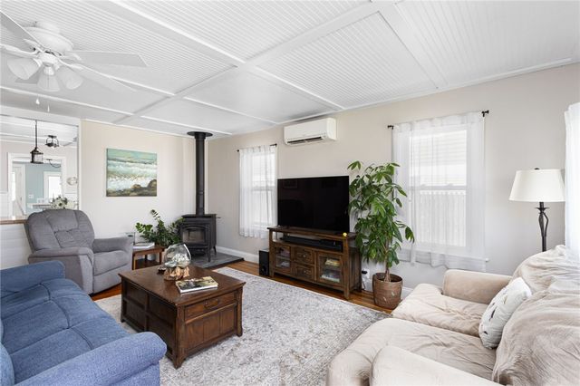 214 Charlotte Drive, Warwick, RI 02818