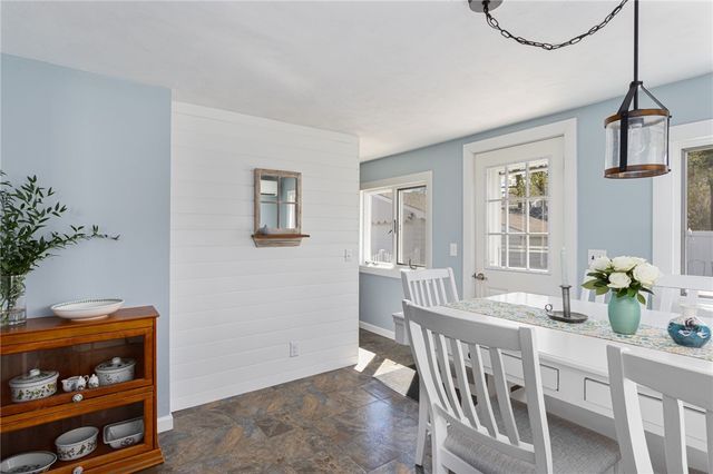 214 Charlotte Drive, Warwick, RI 02818