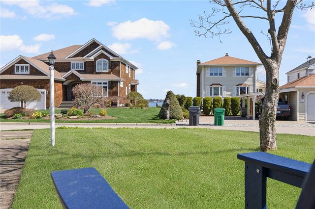 214 Charlotte Drive, Warwick, RI 02818