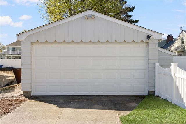 214 Charlotte Drive, Warwick, RI 02818