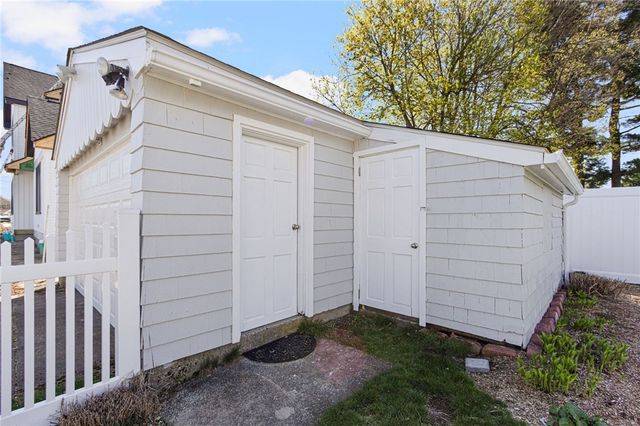 214 Charlotte Drive, Warwick, RI 02818