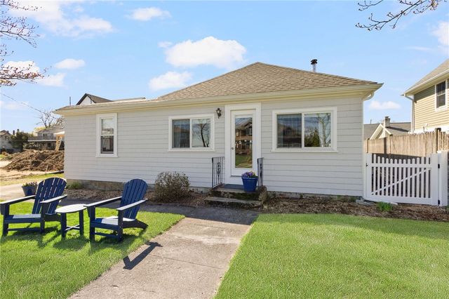 214 Charlotte Drive, Warwick, RI 02818