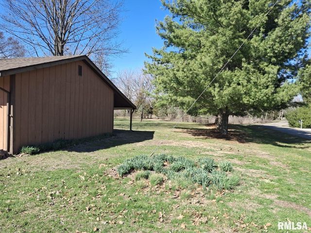 23074 N CHEROKEE Road, Cuba, IL 61427