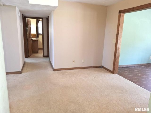 23074 N CHEROKEE Road, Cuba, IL 61427