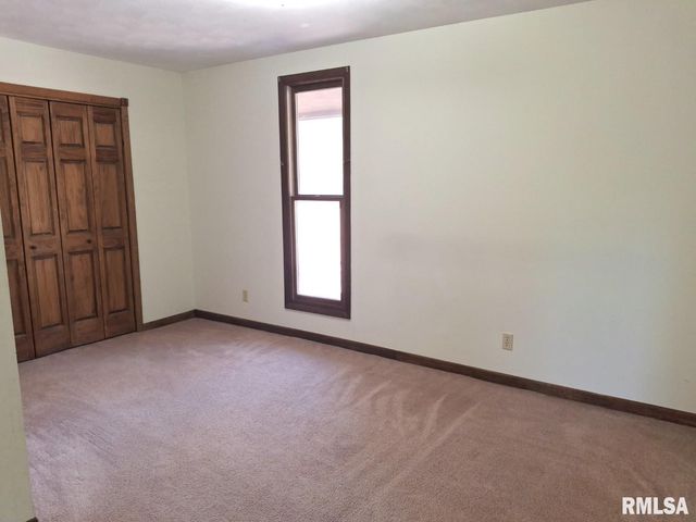 23074 N CHEROKEE Road, Cuba, IL 61427