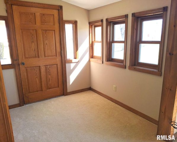 23074 N CHEROKEE Road, Cuba, IL 61427