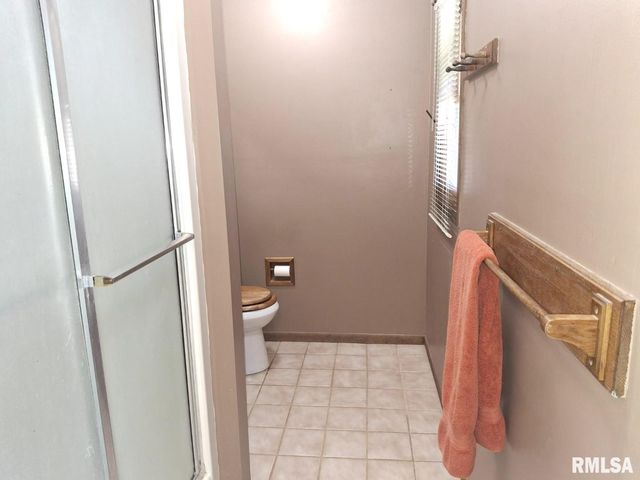 23074 N CHEROKEE Road, Cuba, IL 61427