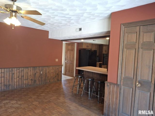 23074 N CHEROKEE Road, Cuba, IL 61427