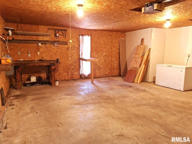 23074 N CHEROKEE Road, Cuba, IL 61427