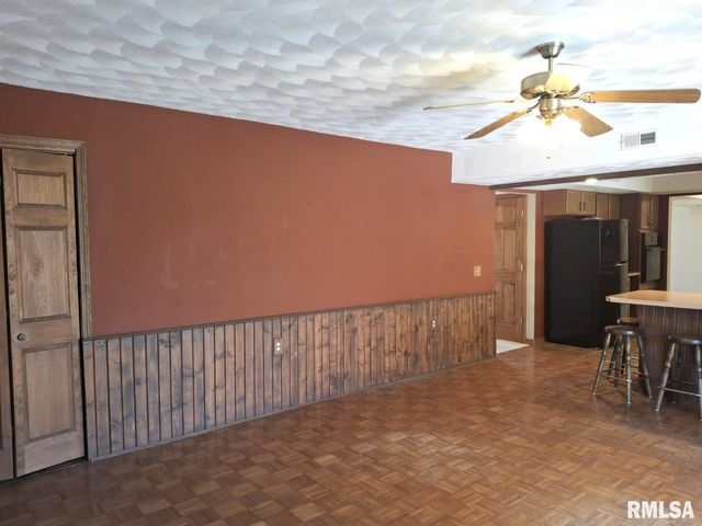 23074 N CHEROKEE Road, Cuba, IL 61427