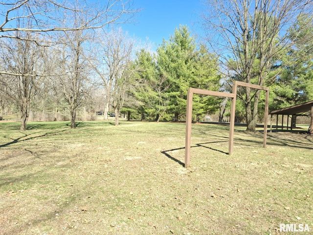 23074 N CHEROKEE Road, Cuba, IL 61427