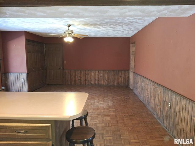 23074 N CHEROKEE Road, Cuba, IL 61427