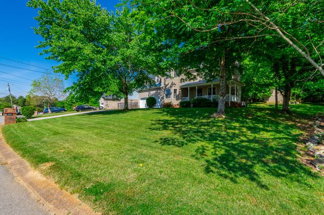 120 Merry Wood Drive, Rossville, GA 30741