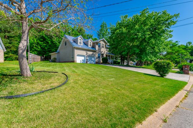 120 Merry Wood Drive, Rossville, GA 30741