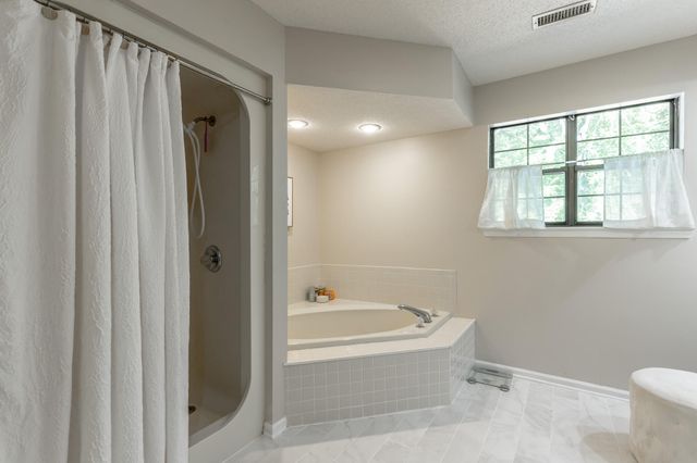 120 Merry Wood Drive, Rossville, GA 30741