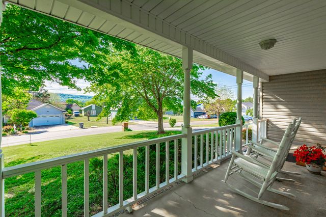 120 Merry Wood Drive, Rossville, GA 30741