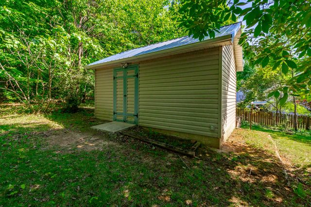 120 Merry Wood Drive, Rossville, GA 30741