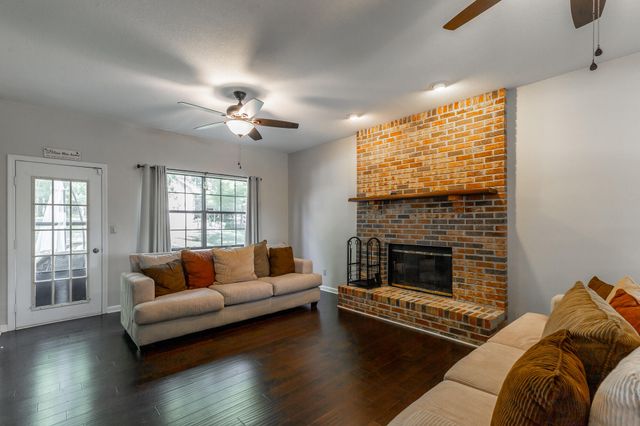 120 Merry Wood Drive, Rossville, GA 30741