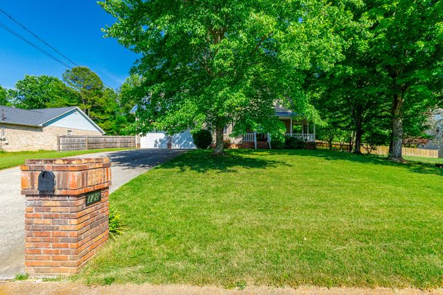 120 Merry Wood Drive, Rossville, GA 30741