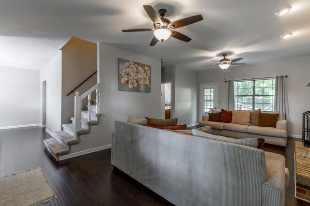 120 Merry Wood Drive, Rossville, GA 30741