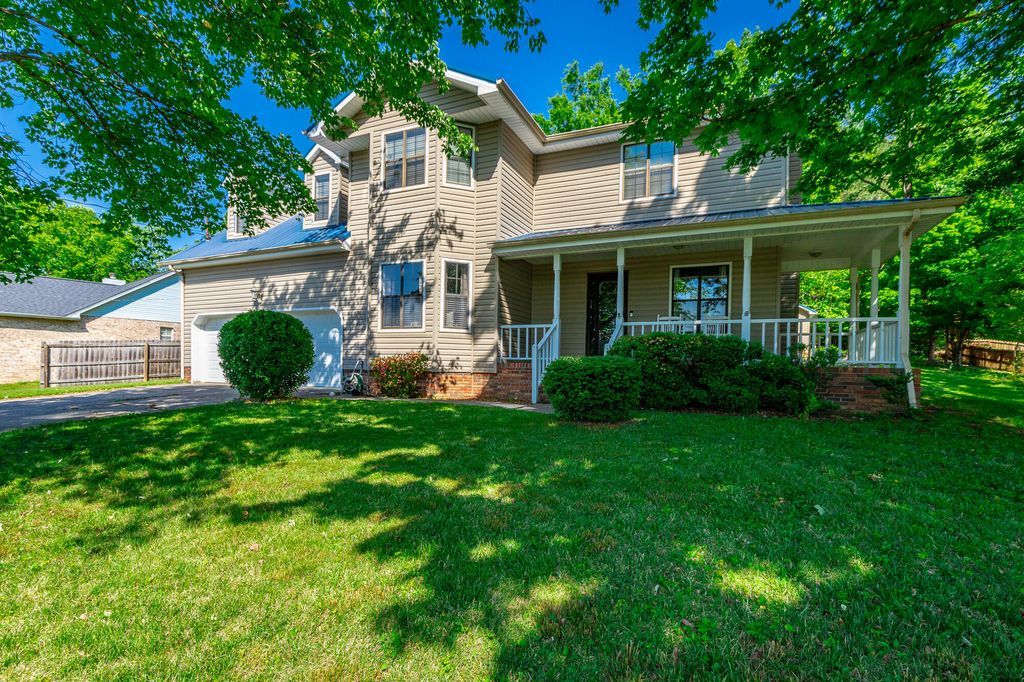 120 Merry Wood Drive, Rossville, GA 30741
