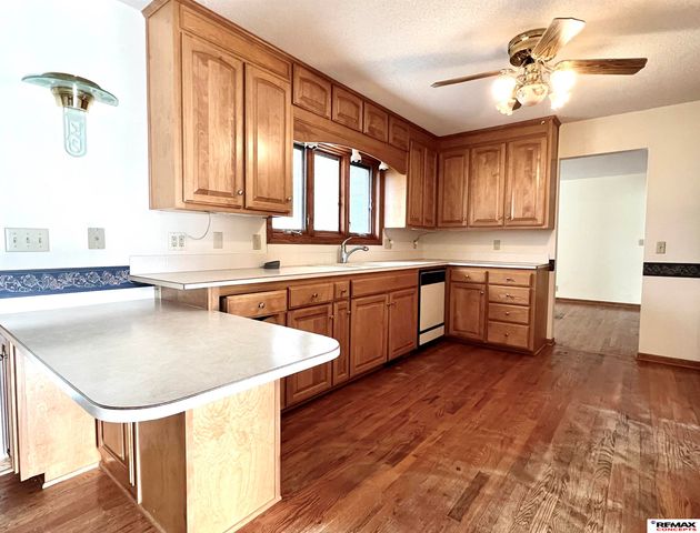 8520 Navajo Trail, Lincoln, NE 68520