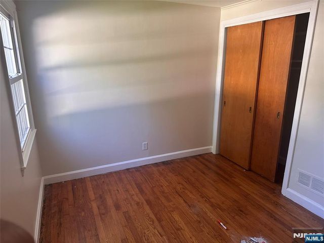 18 Hillcrest Drive, Wayne, NJ 07470