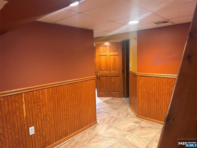 18 Hillcrest Drive, Wayne, NJ 07470