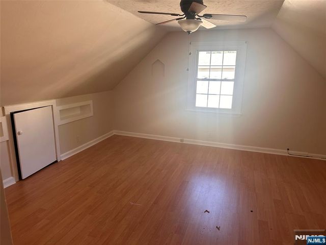 18 Hillcrest Drive, Wayne, NJ 07470