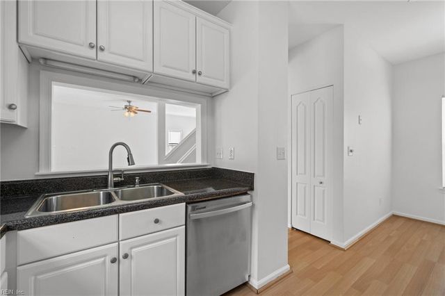 3911 Shady Oaks DR, Virginia Beach, VA 23455