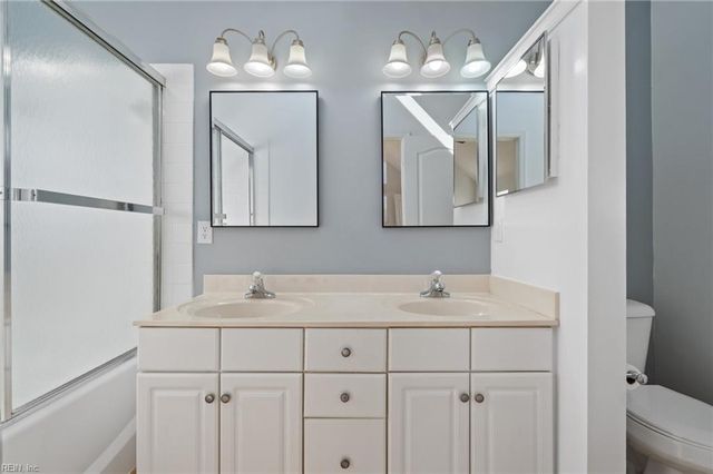 3911 Shady Oaks DR, Virginia Beach, VA 23455