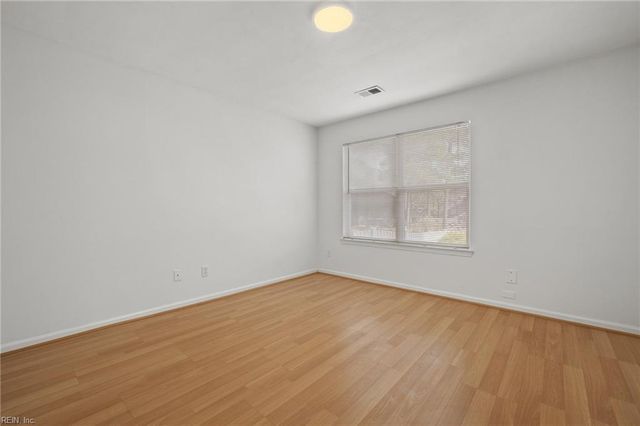 3911 Shady Oaks DR, Virginia Beach, VA 23455