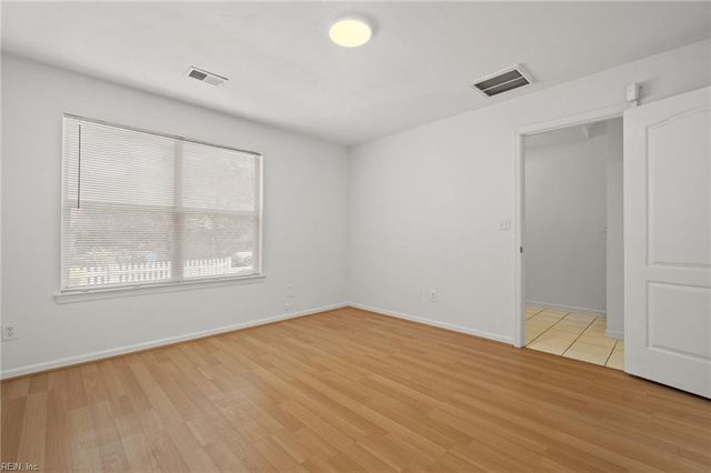 3911 Shady Oaks DR, Virginia Beach, VA 23455