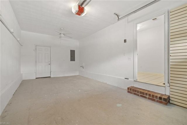 3911 Shady Oaks DR, Virginia Beach, VA 23455