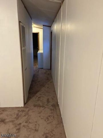 39 Daniel Ln, Rockaway Boro, NJ 07866