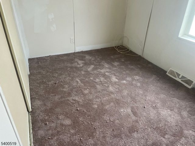 39 Daniel Ln, Rockaway Boro, NJ 07866