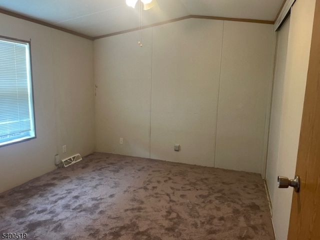 39 Daniel Ln, Rockaway Boro, NJ 07866