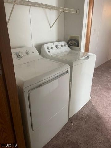 39 Daniel Ln, Rockaway Boro, NJ 07866