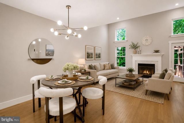 8322 LINDEN OAKS CT, Lorton, VA 22079