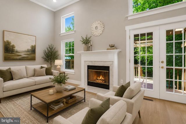 8322 LINDEN OAKS CT, Lorton, VA 22079