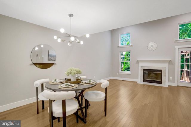 8322 LINDEN OAKS CT, Lorton, VA 22079
