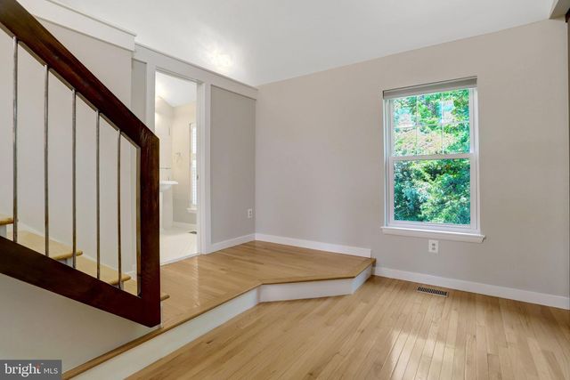 8322 LINDEN OAKS CT, Lorton, VA 22079